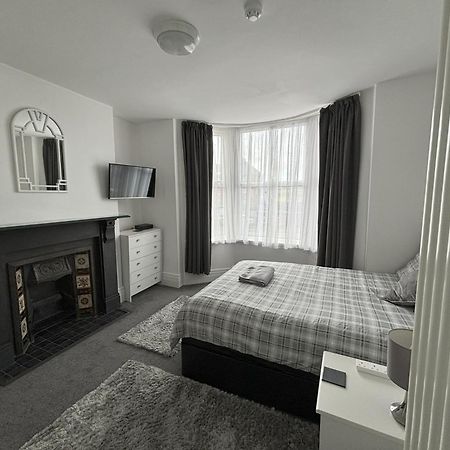 Copperfield Apartment Cardiff Bagian luar foto